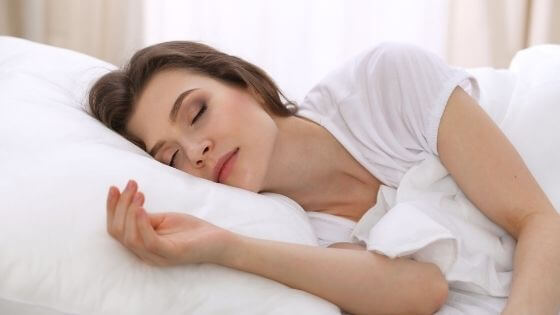 femme_qui_dort_d2cdcf54-1ba2-4b1b-8aa5-95e025b6093b